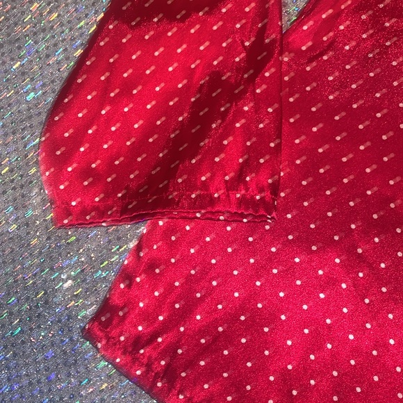 Gilligan & O’ Malley Vintage Red “Silk” w/ White Dots Pajama Top Sz Large - Picture 3 of 7